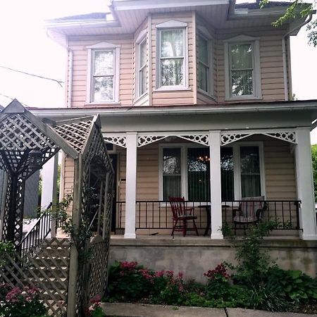 ג'ים ת'ורפ Hillcrest Bed And Breakfast מראה חיצוני תמונה